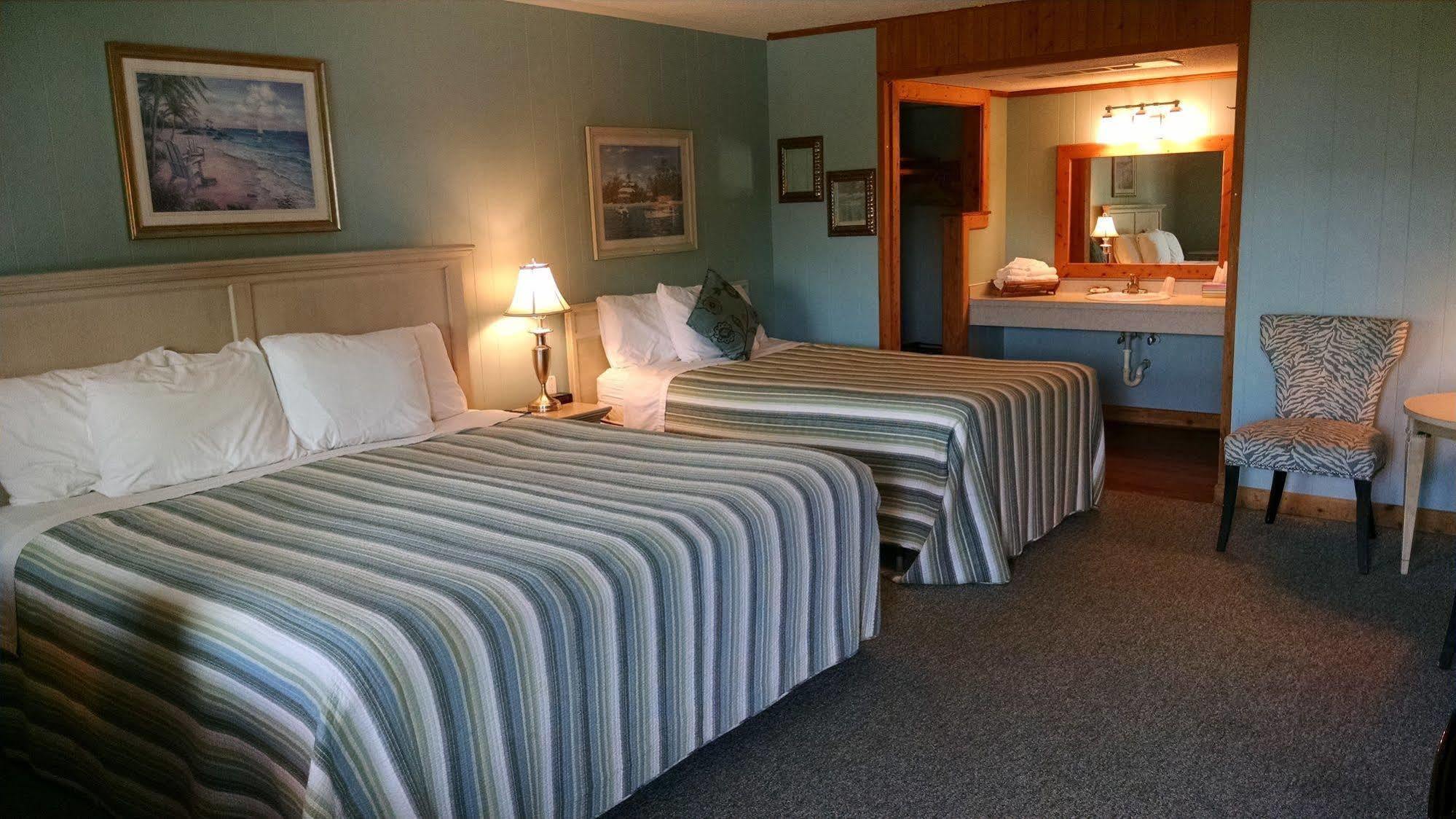 Cape Pines Motel Buxton Exteriör bild