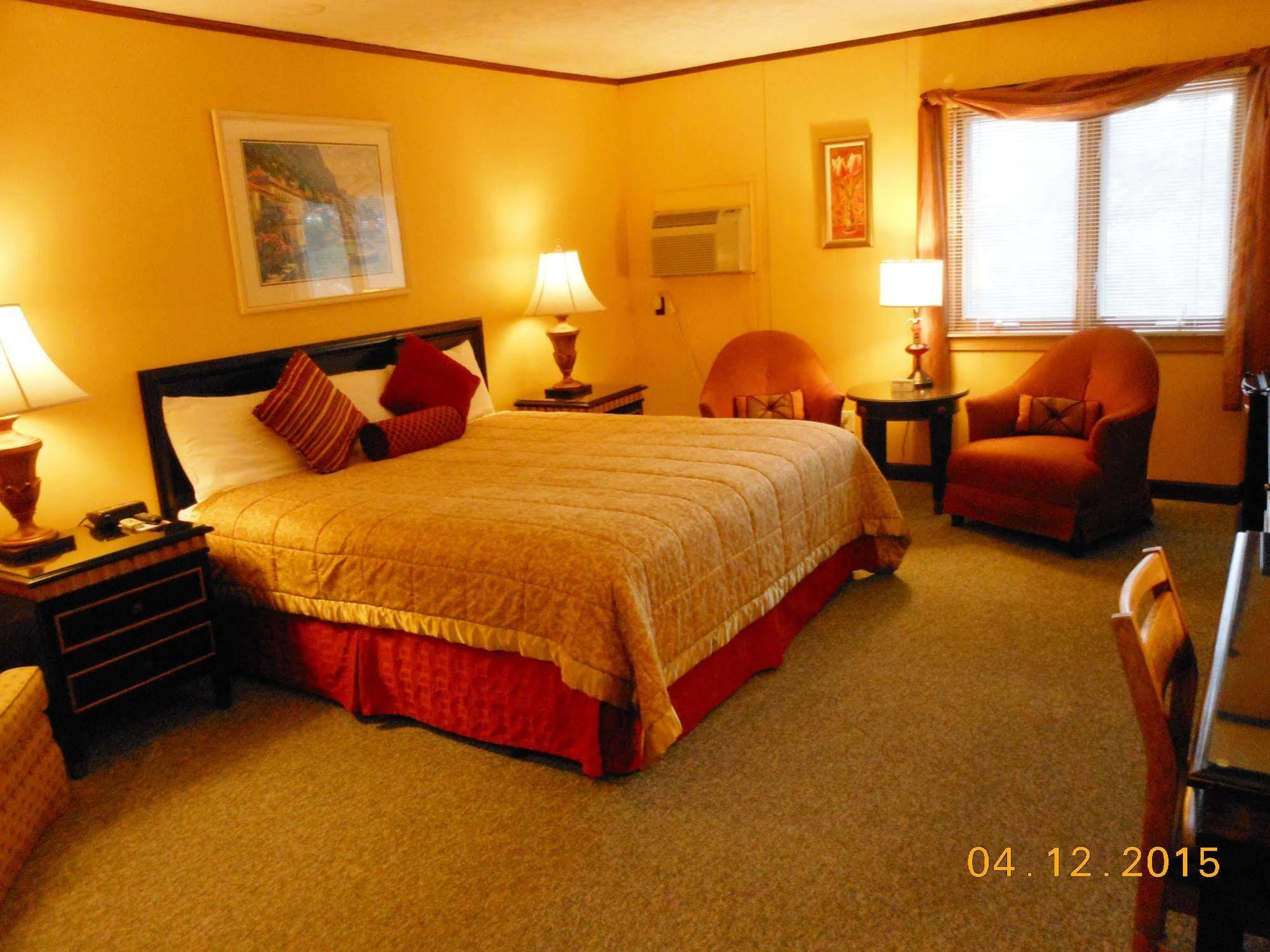 Cape Pines Motel Buxton Exteriör bild