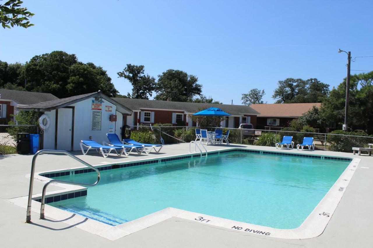 Cape Pines Motel Buxton Exteriör bild